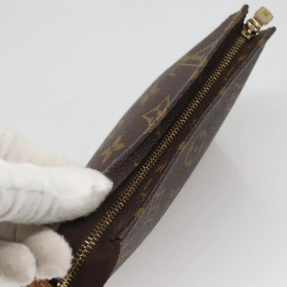 LOUIS VUITTON Monogram Poche Toilette 15 Pouch M47546 LV Auth 114315 - Picture 9 of 15